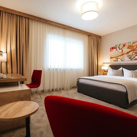 Cepin Hotel Zelenkrov מראה חיצוני תמונה