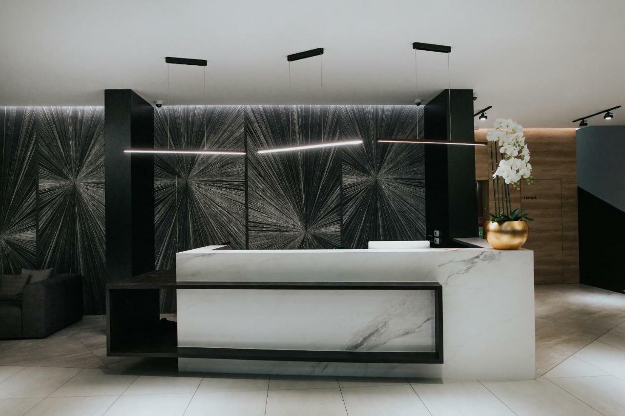 Cepin Hotel Zelenkrov מראה חיצוני תמונה